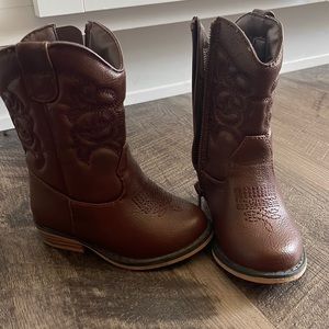 Cat and Jack cowgirl boots 5T